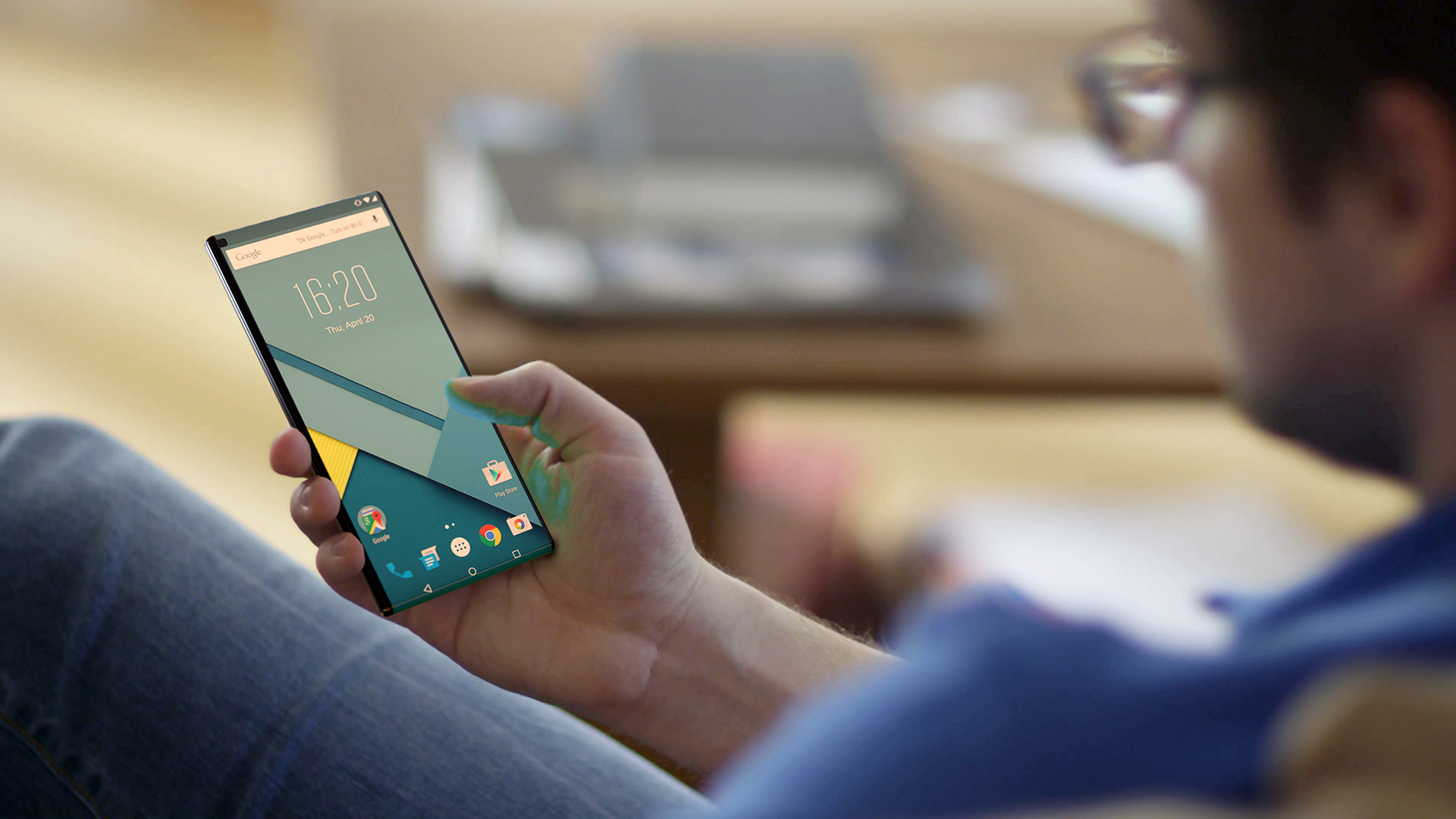 Man holding smartphone